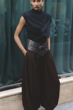 Balloon Pleated Pants Dark Brown