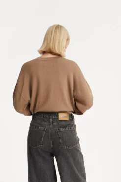 Basic Crewneck Sweater Brown